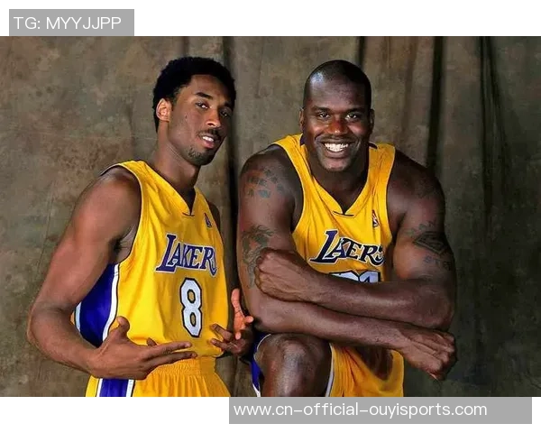 2002年11月27日魔术队与湖人队的激烈对决回顾与精彩瞬间分析