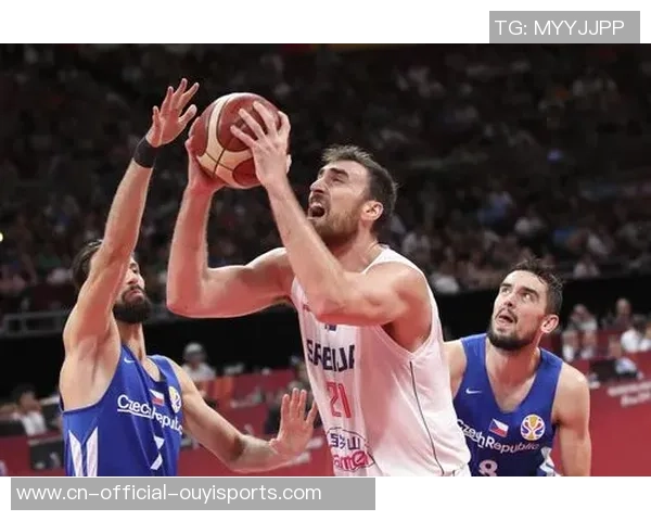 2019年男篮世界杯美国队与塞尔维亚队精彩对决回顾与分析